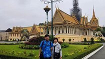 Private Tour: Phnom Penh City Tour with Mekong River Boat Trip