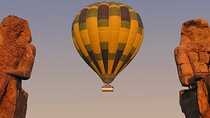 Luxor: Sunrise Hot Air Balloon Ride with Hotel Pickup