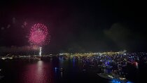 Miami: New Years Eve Fireworks on Biscayne Bay and South Beach 