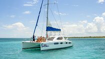 Full Day Boat Tour with Open Bar and Lunch in Riviera Maya