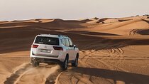 Dubai: Desert Safari 4x4 Dune with Camel Riding and Sandboarding