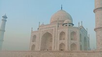Taj Mahal One Day Private from Delhi Red Fort and medieval market