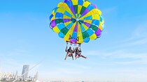Dubai: Parasailing Adventure on the Beach