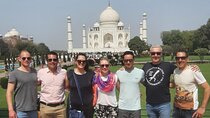 Private Taj Mahal Sunrise and Old Delhi Tour from New Delhi