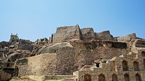 Half Day Tour in Golconda Fort and Qutub Shahi Tombs
