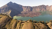 3 Days Tour in Mount Rinjani Summit with Lake Hiking 