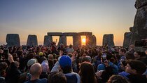 Stonehenge Summer Solstice Tour from London: Sunset or Sunrise Viewing