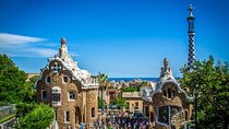 Sailing Experience, Sagrada Familia & Park Guell Small Group Tour