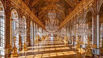 Private I From Paris tour to Magnificent Versailles and Gardens