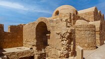 Private Desert Castles Eastern Jordan and Azraq Wetland Tour