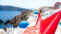 Santorini 2h Private Flying Dress Photoshoot with Transportation