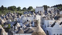Tour of LOCOROTONDO and ALBEROBELLO departing from Bari