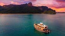 M/Y Lalida Sunset Dinner Cruise in Krabi