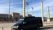 Private Self-Guided Tour in Barcelona by Minibus for 15 Passengers