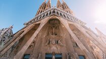 Barcelona: Sagrada Familia Semi-Private Guided Tour
