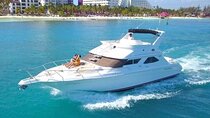 Isla Mujeres snorkeling tour on Exclusive 46ft Yacht in Cancun