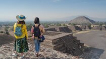 Guided tour in Teotihuacan + breakfast in Cueva + Transportation CDMX