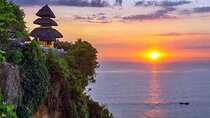 Uluwatu Sunset and Kecak Dance Tour including Ticket