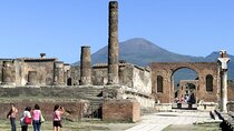 Tour of Pompeii and Positano from Naples with private Transfer