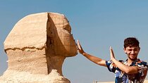 Tour to great pyramids of Giza, Sphinx & shopping tour with lunch