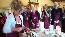 Ramble Through The Rolling Hills Of Chianti with Cooking Class