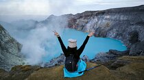 Explore Bromo & Ijen: 2-Day Tour from Surabaya or Malang