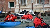 Venice: Kayak Tour in the canals from a unique POV