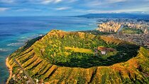 Diamond Head Hiking Tour with Ticket and Reservation Inclusion