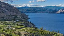 Private Summerland’s Bottleneck Drive Wine Tour from Kelowna