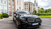 Airport Transfer and City Orientation Private Tour in Budapest