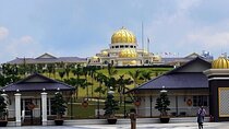Private Kuala Lumpur City Tour Including Putrajaya and Batu Caves