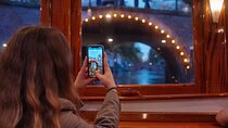 Amsterdam 2-Hour Evening Cruise With Live Guide and Bar