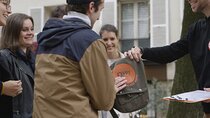 Private Scavenger Hunt in Montmartre