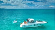 Montego Bay Private Yacht Tour with Open Bar and Lunch