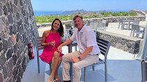 Private Santorini Wine Adventure in 3 Wineries with 12 Tastings