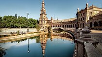 Private Walking Tour of Plaza de España and Maria Luisa Park