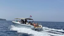 Full Day Private Speedboat Tour in Hvar 