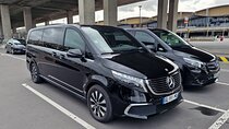 Private Transfer: Paris Airport CDG to Reims / Champagne by Van