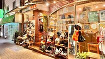 Tokyo Private Vintage Shopping Tour in a Town of youth culture