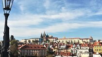 Tour of Charles Bridge and Prague Castle. In Spanish