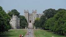 Windsor Castle Private Tour in Executive Vehicle With Admission