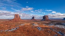 Backcountry Monument Valley Tour
