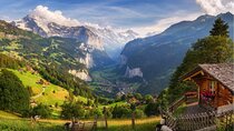 Interlaken: Private Car Tour to Swiss Villages, Capital & Castles