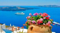 Santorini Small Group Excursion for First-Time Cruise Visitors