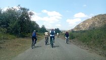 Hells Gate and Lake Naivasha Guided Bike Tour From Nairobi