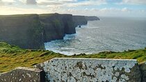 Cliffs of Moher and Wild Atlantic Way Private Tour: From Dublin