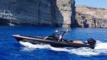 Santorini Caldera: Private Cruise with Speed Boat & Open Bar