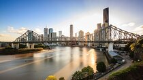 Brisbane Must-See Attractions Walking Tour with a guide