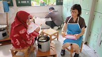 Batik Heritage Introduction Class with Lunch & Souvenir
