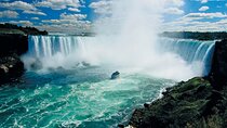 Niagara Falls Day Tour from Toronto with Optional Boat Cruise
